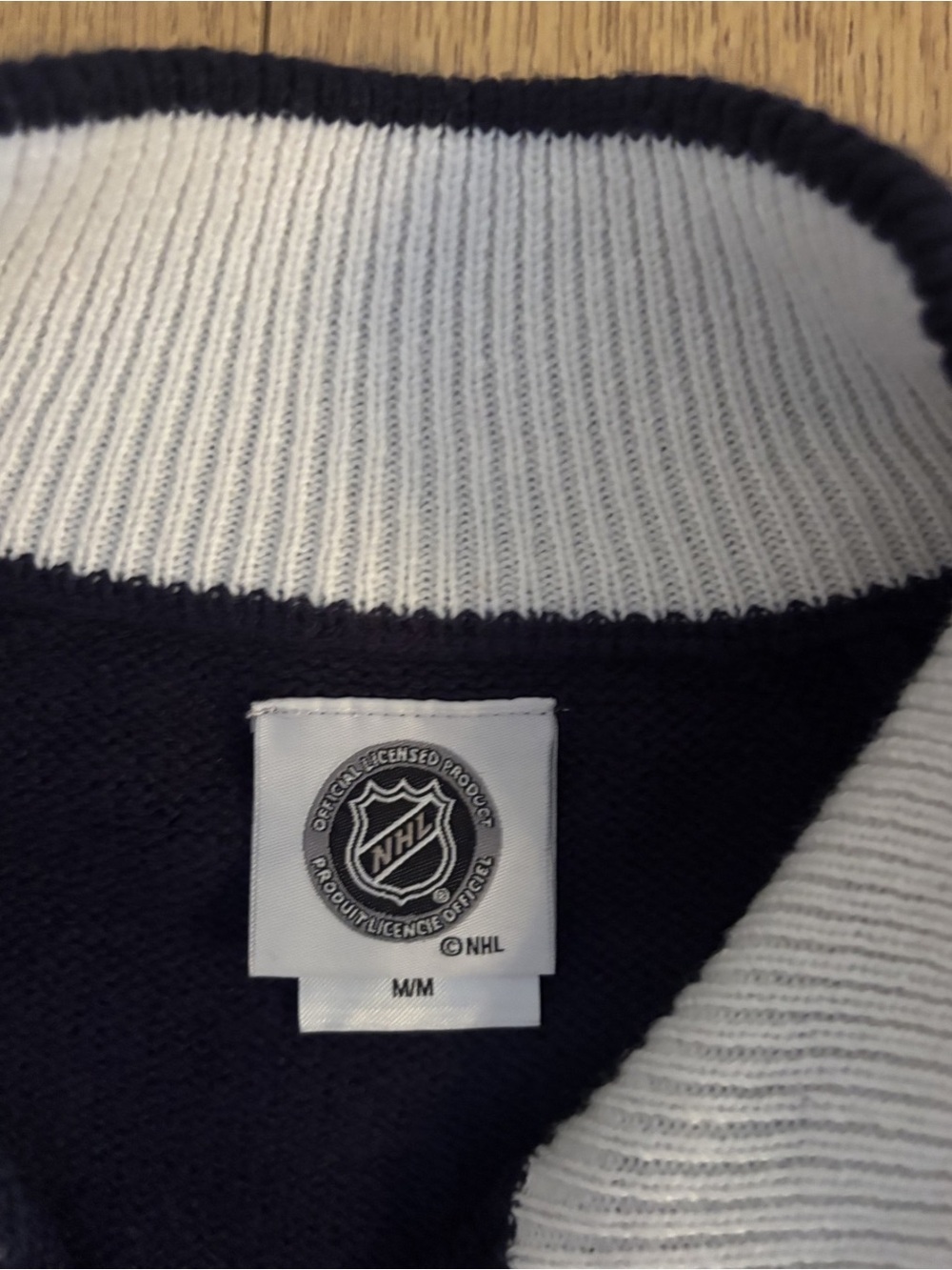 Official NHL Toronto Maple Leafs Navy Full-Zip Jacket with White Stripe Detail - Picture 2 of 4